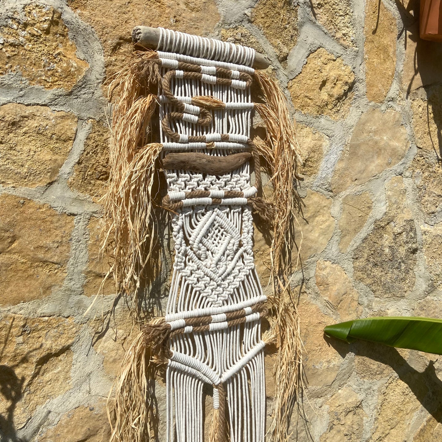 Tapiz 116 - Ritual de raíces – Tapiz Hecho a Mano – Decoración Boho Chic – Arte Textil Moderno – Macraweaving Único macramé