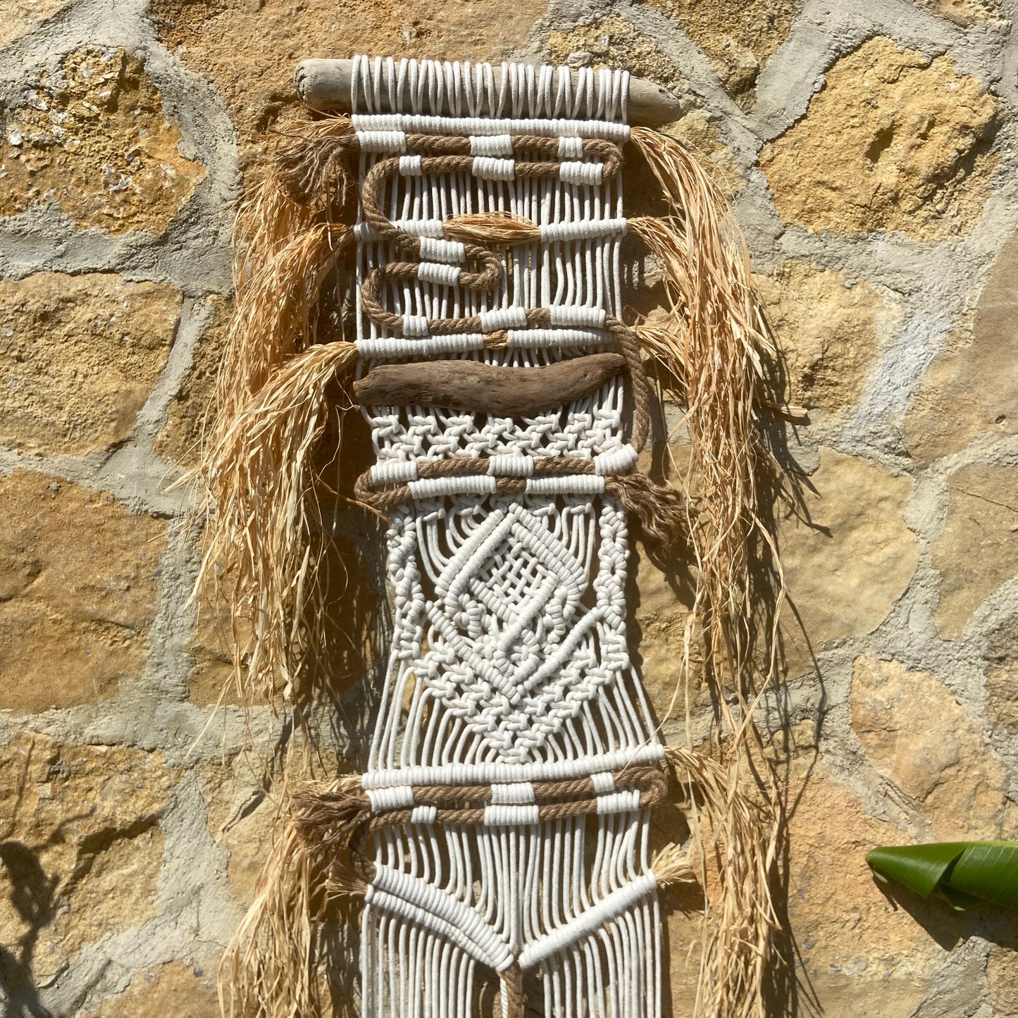 Tapiz 116 - Ritual de raíces – Tapiz Hecho a Mano – Decoración Boho Chic – Arte Textil Moderno – Macraweaving Único macramé